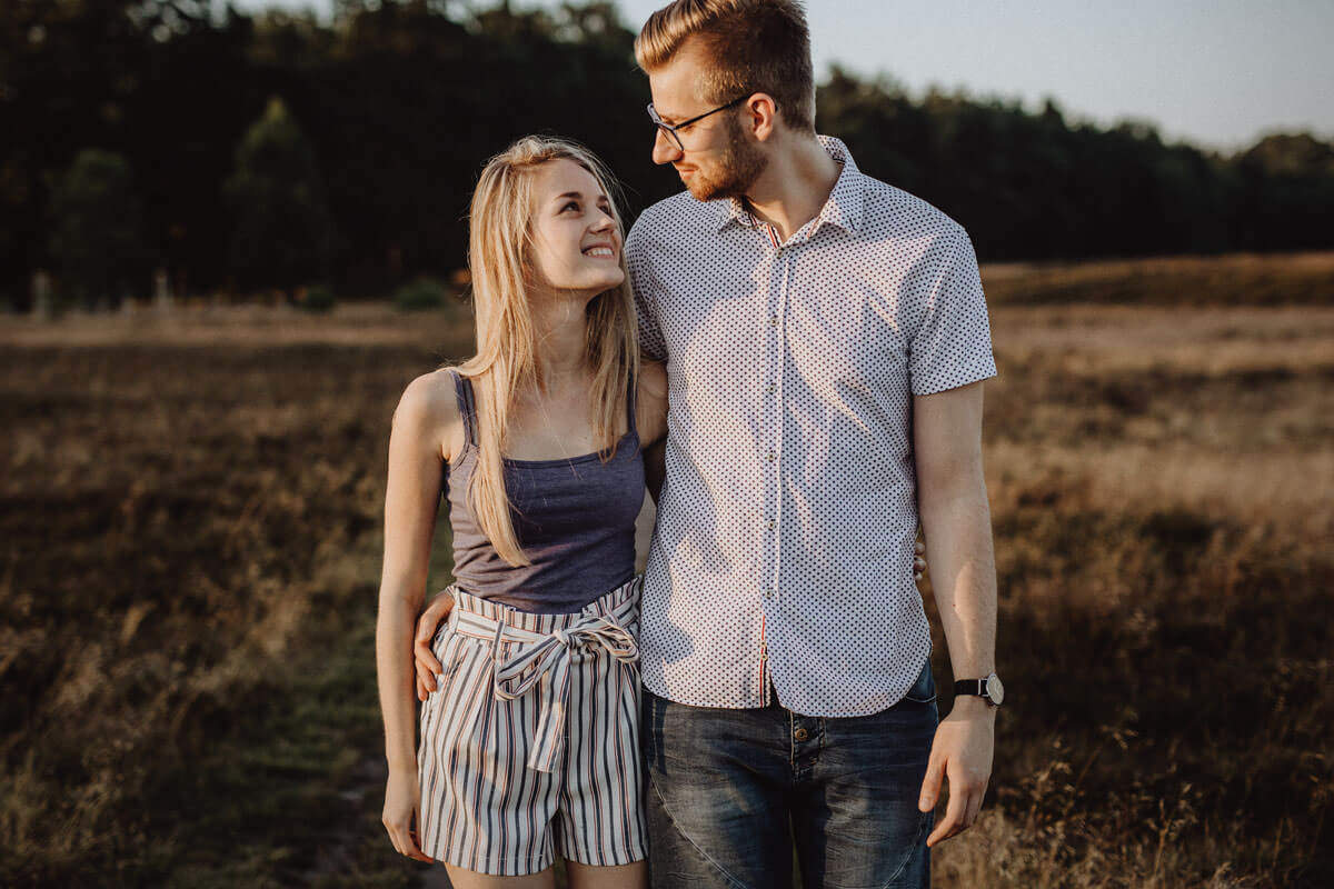 Paarshooting im Sommer in der Heide in Vechta