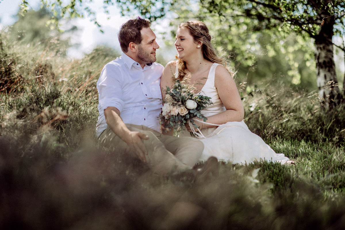 Hochzeitsfotos im Sommer in Vechta Hochzeitsfotograf Lichtbildlars Vechta