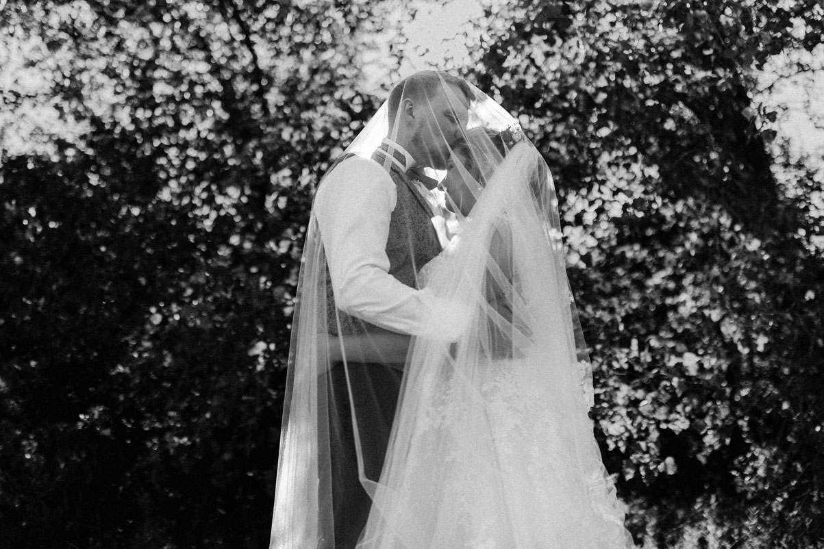 Hochzeitsfotos im Sommer in Oldenburg Hochzeitsfotograf Lichtbildlars Vechta